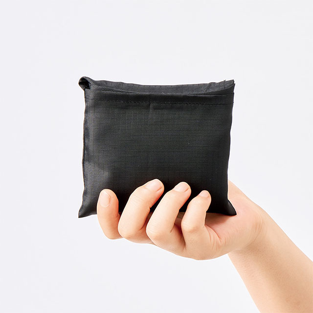 内ポケットに収納可能